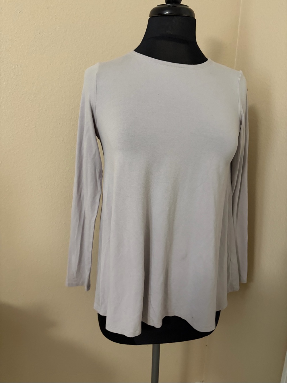 Eileen Fisher Light Gray Long-Sleeve Crewneck Swing Top